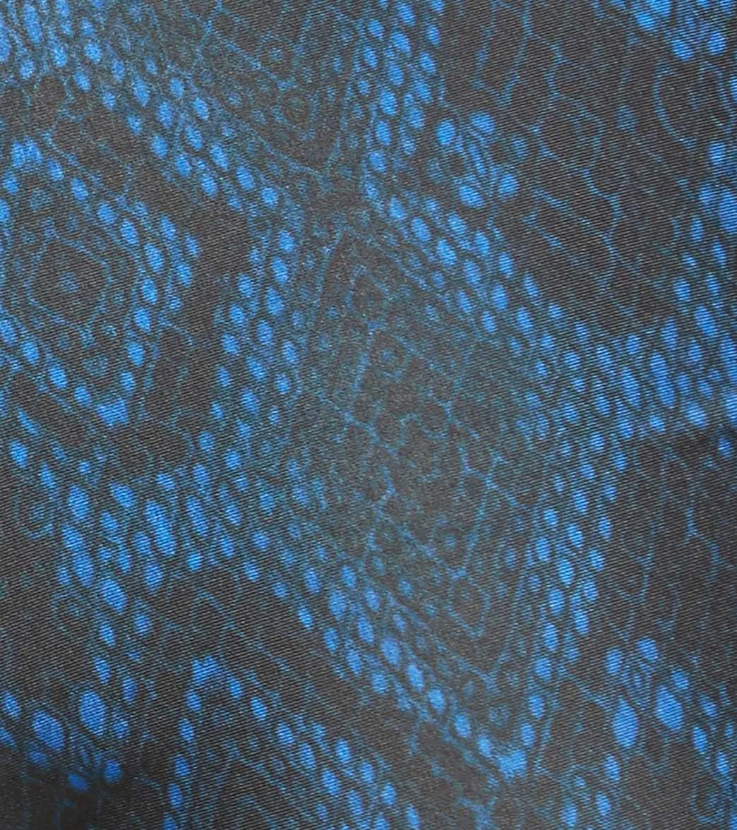 Onzie Side String Yoga Shorts Navy Python 6 Onzie Side String Yoga Shorts Navy Python - Image 4