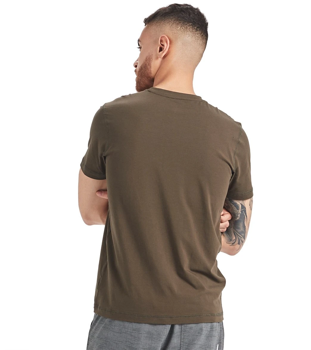 Vuori Men's Tuvalu Stretch Tee Evergreen 3 Vuori Men's Tuvalu Stretch Tee Evergreen