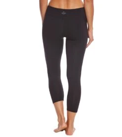 Beyond Yoga Quilt While Ahead Yoga Capris Black 8 Beyond Yoga Quilt While Ahead Yoga Capris Black -Pranty Yoga Shop 1740198510627 black 3a