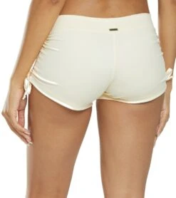 Mika Yoga Wear Lucia Hot Yoga Shorts Cream 8 Mika Yoga Wear Lucia Hot Yoga Shorts Cream -Pranty Yoga Shop 1740217188387 cream 3a