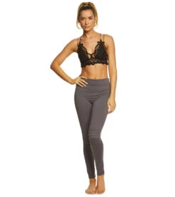Free People Adella Bralette -Pranty Yoga Shop 1740305530915 black 4a