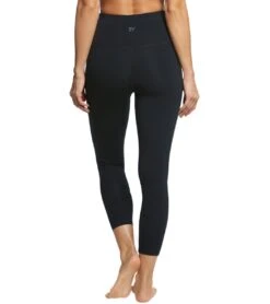 Everyday Yoga High Waisted Essential Capri Crop 21" -Pranty Yoga Shop 1740315263011 black 3a