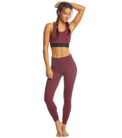 Varley Aspen Yoga Sports Bra Windsor Wine -Pranty Yoga Shop 1740325650467 windsorwine 4a