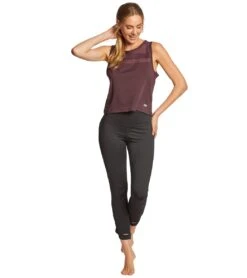 Marika Flounce Yoga Crop Top Wild Plum 8 Marika Flounce Yoga Crop Top Wild Plum -Pranty Yoga Shop 1740350193699 wildplum 4a