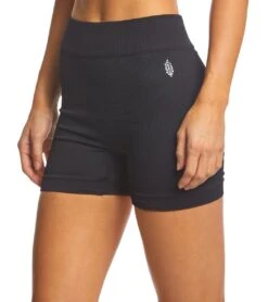 Free People Movement Seamless Shorts 26 Free People Movement Seamless Shorts -Pranty Yoga Shop 1740357500963 black