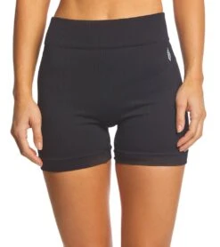 Free People Movement Seamless Shorts 23 Free People Movement Seamless Shorts -Pranty Yoga Shop 1740357500963 black 2a