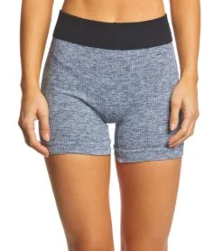 Free People Movement Seamless Shorts 28 Free People Movement Seamless Shorts -Pranty Yoga Shop 1740357926947 lightgrey 2a