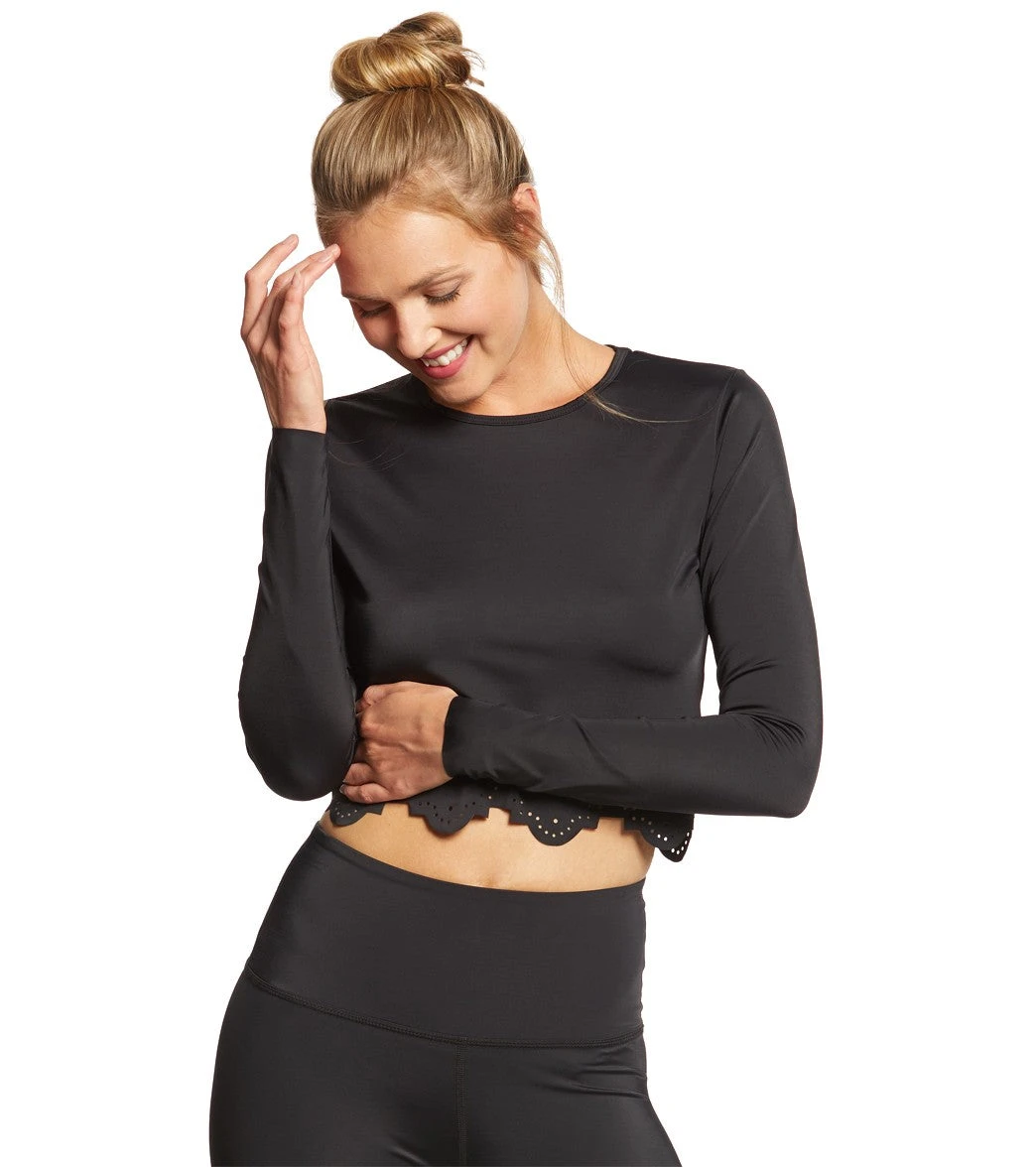 Beyond Yoga Cruz Scalloped Cropped Long Sleeve Top Black 6 Beyond Yoga Cruz Scalloped Cropped Long Sleeve Top Black - Image 4