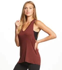 Beyond Yoga Twisted Racerback Tank -Pranty Yoga Shop 1740371853347 redrock 3a