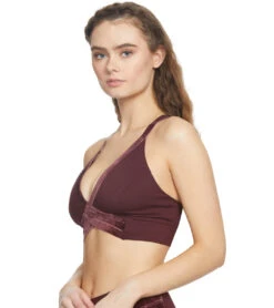 Free People Movement Wonderstruck Velvet Bra Wine -Pranty Yoga Shop 1740406620195 wine 5a