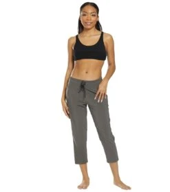 PrAna Leonora Capri Granite 9 PrAna Leonora Capri Granite -Pranty Yoga Shop 1740412518435 granite 4a