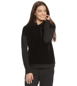 Beyond Yoga Shine On Velvet Hoodie Black -Pranty Yoga Shop 1740414255139 black