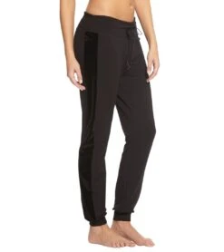 Beyond Yoga Shine On Velvet Tuxedo Joggers Black -Pranty Yoga Shop 1740414582819 black