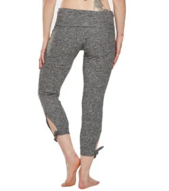 Beyond Yoga Keep It Lightweight And Easy Foldover Midi Sweatpant Joggers -Pranty Yoga Shop 1740451708963 blackandwhite 3a