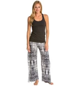 Onzie Pura Vida Yoga Flare Pants Be Real 9 Onzie Pura Vida Yoga Flare Pants Be Real -Pranty Yoga Shop 1741106774051 bereal 4a