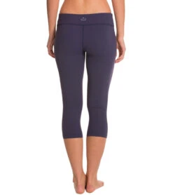Beyond Yoga New Classic Yoga Capris -Pranty Yoga Shop 1741121486883 navy 3a