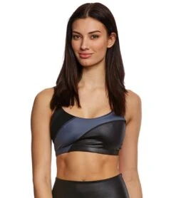 Beyond Yoga Gloss Over Waves Yoga Sports Bra