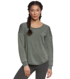 Balance Collection Leanne Peached Fleece Pullover Dusty Olive -Pranty Yoga Shop 1741711114275 dustyolive