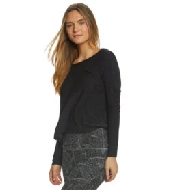 Beyond Yoga Weekend Traveler Pullover -Pranty Yoga Shop 1741718224931 darkestnight 3a