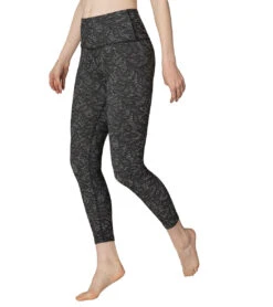 Beyond Yoga Spacedye So Lacy High Waisted 7/8 Yoga Leggings -Pranty Yoga Shop 1741790674979 blackwhitelace 2a