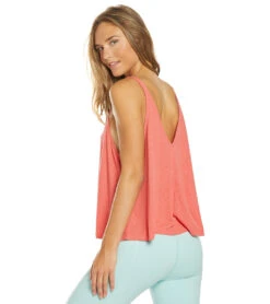 Free People Movement Dani Tank Dark Pink -Pranty Yoga Shop 1741798113315 darkpink 3a