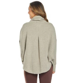 PrAna Cozy Up After Yoga Poncho 16 PrAna Cozy Up After Yoga Poncho -Pranty Yoga Shop 1741813415971 oatmealheather 3a