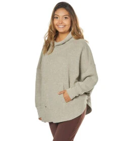PrAna Cozy Up After Yoga Poncho 18 PrAna Cozy Up After Yoga Poncho -Pranty Yoga Shop 1741813415971 oatmealheather 5a