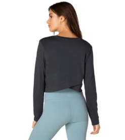 Beyond Yoga Back Out Reversible Cropped Yoga Pullover -Pranty Yoga Shop 1741821902883 nocturnalnavy 3a
