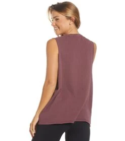 Spiritual Gangster Love Cut Off Brand Tank Fig -Pranty Yoga Shop 1741831602211 fig 3a