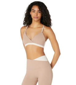 Beyond Yoga Graceland Yoga Sports Bra -Pranty Yoga Shop 1741845168163 desertsuede 3a