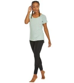 Marika Huntington Short Sleeve Yoga Tee Aqua Gray -Pranty Yoga Shop 1741845921827 aquagray 4a