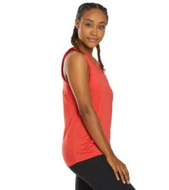 Marika Hera Yoga Tank -Pranty Yoga Shop 1741847527459 poinsettia 2a