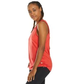 Marika Hera Yoga Tank -Pranty Yoga Shop 1741847527459 poinsettia 5a