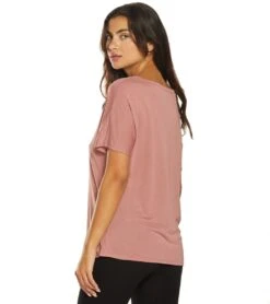 Bella + Canvas Slouchy V-Neck Tee 24 Bella + Canvas Slouchy V-Neck Tee -Pranty Yoga Shop 1741850738723 mauve 3a