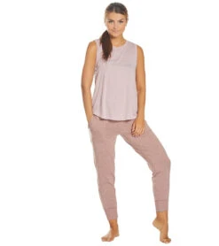 Balance Collection Coastal Sweatpant Joggers Heather Crushed Berry -Pranty Yoga Shop 1741854965795 heathercrushedberry 4a