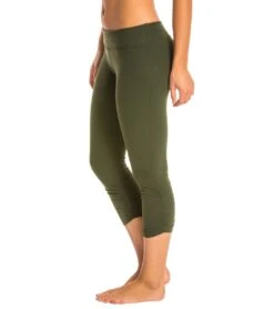 Beyond Yoga Essential Gathered Yoga Capris Wintergreen