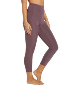 Marika High Waisted Lua Yoga Capris Wild Plum -Pranty Yoga Shop 1749596700707 wildplum
