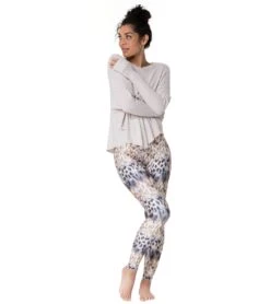 Onzie Raglan Yoga Pullover Oatmeal -Pranty Yoga Shop 1765490786339 oatmeal 4a