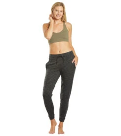 PrAna Yoga Sports Bra Rye Green 9 PrAna Yoga Sports Bra Rye Green -Pranty Yoga Shop 1768667938851 ryegreen 4a