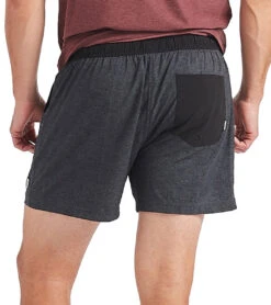 Vuori Men's Kore 5" Yoga Shorts Charcoal Twill Texture -Pranty Yoga Shop 1806057799715 charcoaltwilltexture 3a