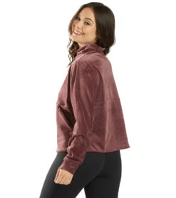 PrAna Pheonix Pullover Raisin 7 PrAna Pheonix Pullover Raisin -Pranty Yoga Shop 4356613177387 raisin 3a