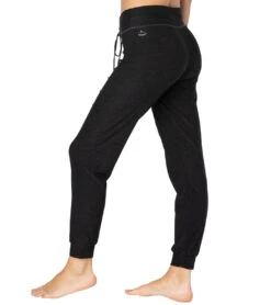Beyond Yoga Luxe Lounge Around Midi Joggers Black -Pranty Yoga Shop 4459284758571 black 4a