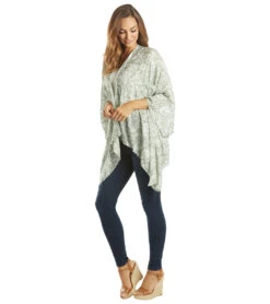Yak & Yeti Kimono Wrap Floral Design Gray -Pranty Yoga Shop 6577633525803 gray 4a