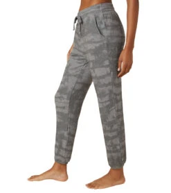 Beyond Yoga Printed Easy Weekend Sweatpant Gray Striped Dye -Pranty Yoga Shop 6582272655403 graystripeddye 4a