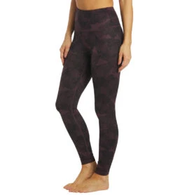 Balance Collection Contender Lux 27" Yoga Leggings Wild Plum Floral Outline -Pranty Yoga Shop 6653614882859 wildplumfloraloutline 5a