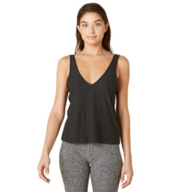 Beyond Yoga Featherweight Double V Tank -Pranty Yoga Shop 6688793526315 darkestnight