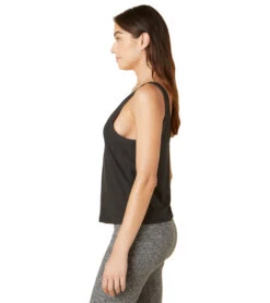 Beyond Yoga Featherweight Double V Tank -Pranty Yoga Shop 6688793526315 darkestnight 4a
