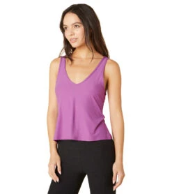 Beyond Yoga Featherweight Double V Tank -Pranty Yoga Shop 6688793690155 brightirisheather 2a