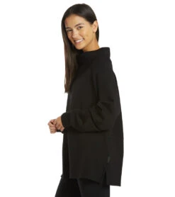 Varley Arcola Sweatshirt Black -Pranty Yoga Shop 6707201572907 black 5a