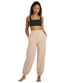 Varley Laverne Sweat Pant 12 Varley Laverne Sweat Pant -Pranty Yoga Shop 6707211305003 rosedust 4a